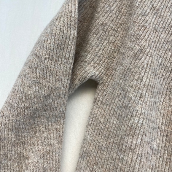 Echo Verde Long Sleeve Crewneck Sweater Tan Beige Women’s Size Medium NEW - Picture 5 of 8